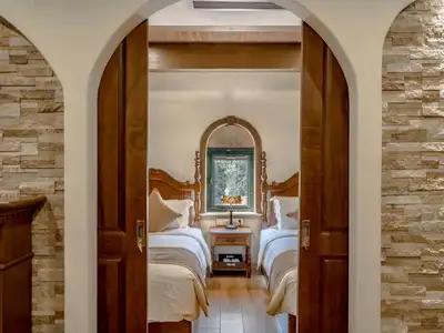 hz/C城堡庄园/爱丽芬021