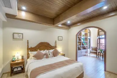 hz/C城堡庄园/爱丽芬021