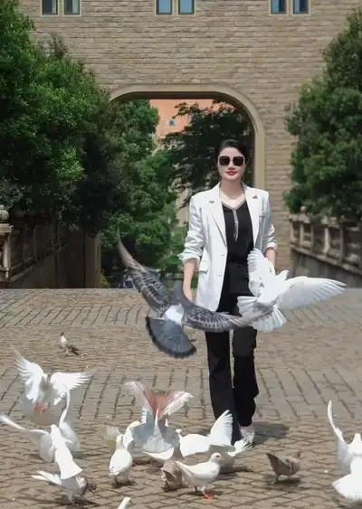 hz/C城堡庄园/爱丽芬021