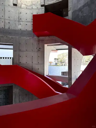 hz/X湘湖/旋转楼梯1