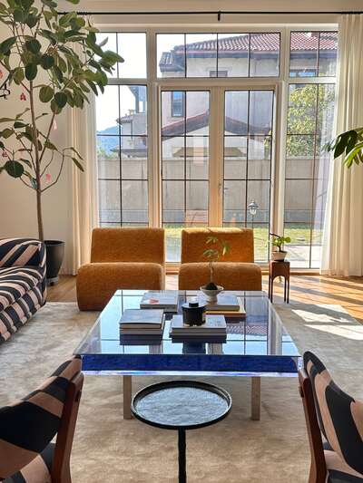 hz/bayueniao/场地2-现代主义1