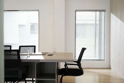 hz/senge/办公场景/会议室1