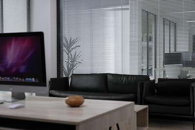 hz/senge/办公场景/办公室1