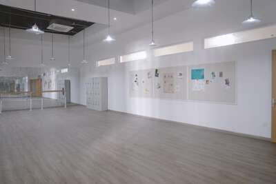 hz/senge/学校-套景/舞蹈室排练房1