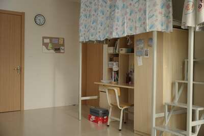 hz/senge/学校-宿舍1