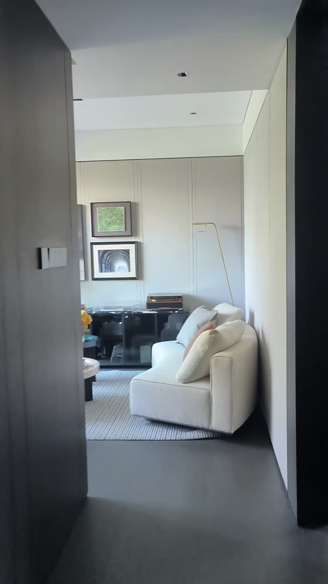 别墅2-三层样板房VID_20250816_154122