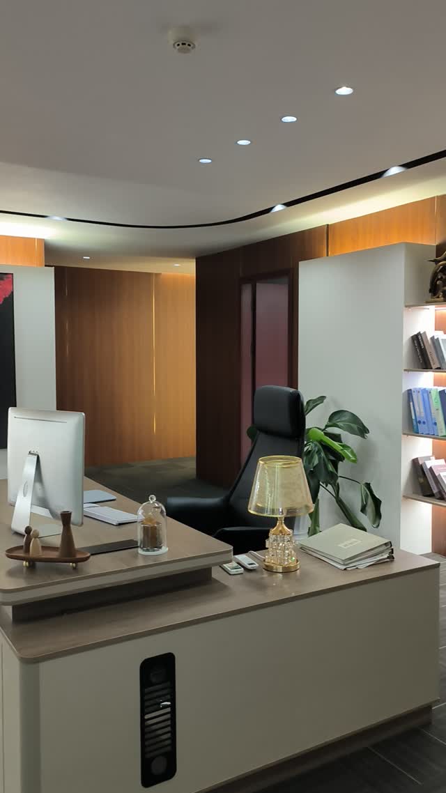 办公室2-带卧室VID_20250815_195227