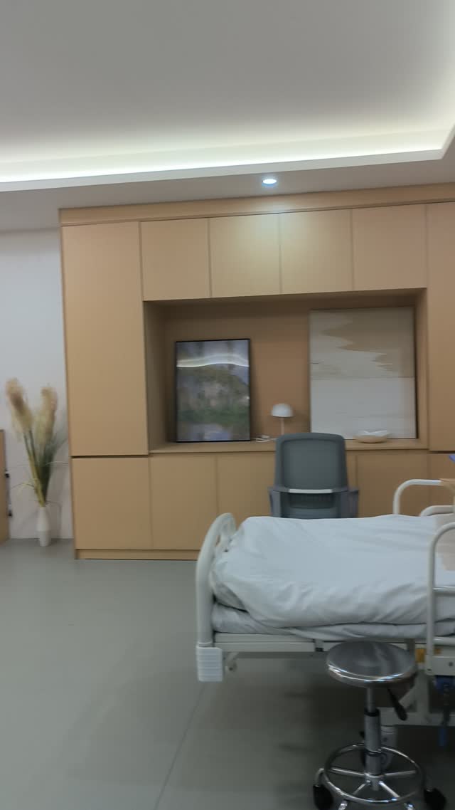 医院2-VIP病房VID_20250816_195427