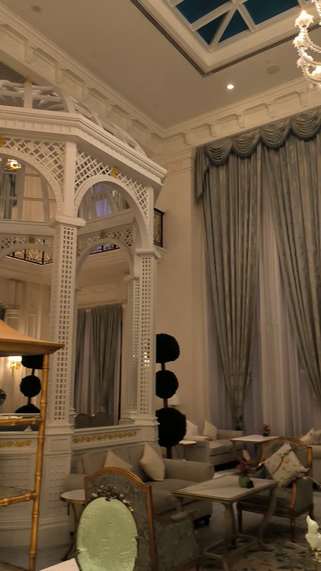 咖啡厅VID_20250818_185602