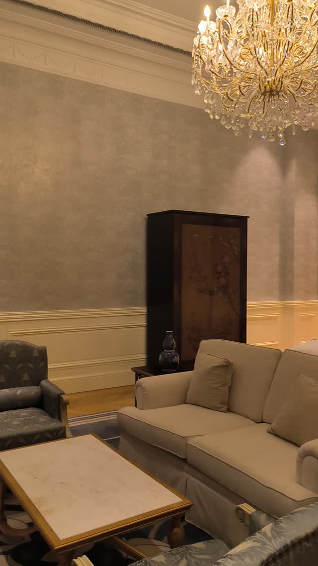 总统套房VID_20250818_184928